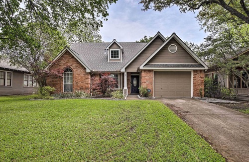 Vickery Place House | Updated Home < 4 Mi to Dtwn Dallas!