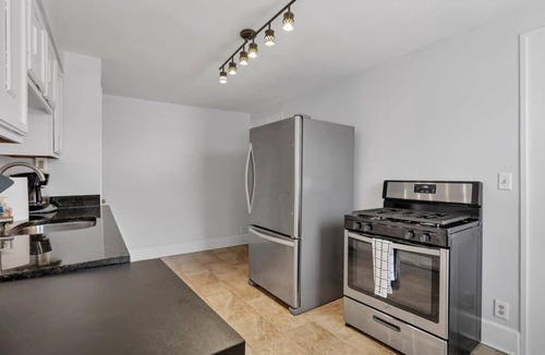 German Village House | Updated Home in German Village - 2BR with Parking!