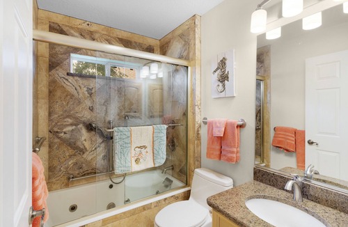 Santo Domingo House | Updated home minutes to golf and townsquare, on burrowing owl & turtle preserve!