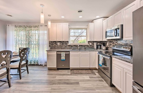 Palmyra House | Updated Home w/Pool Table ~ 4 Mi to Hershey!