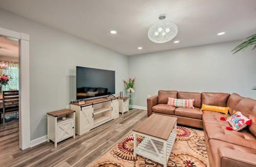 Palmyra House | Updated Home with Pool Table about 4 Mi to Hershey!