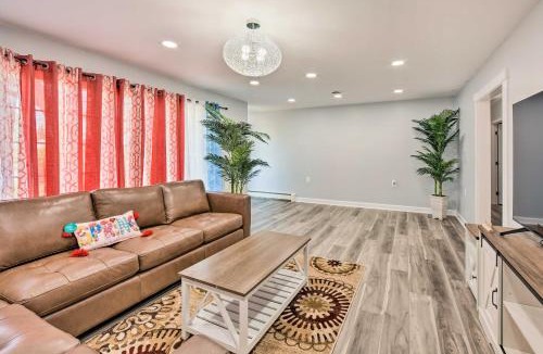 Palmyra House | Updated Home with Pool Table about 4 Mi to Hershey!