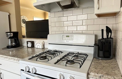 Hanford House | Updated House Great Location