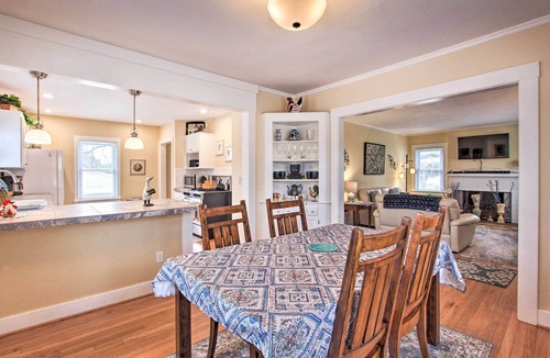 Market District House | Updated Interior & Yard! Eugene Home 1 Mi to UO
