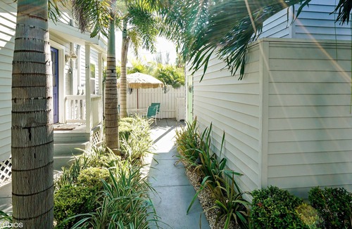 Treasure Island Cottage | Updated Key West Style Cottage