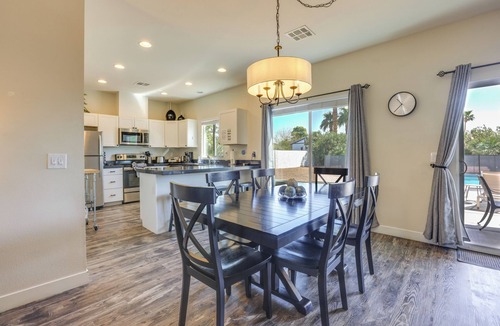 Las Vegas Cottage | Updated Las Vegas House: Patio & Solar Heated Pool
