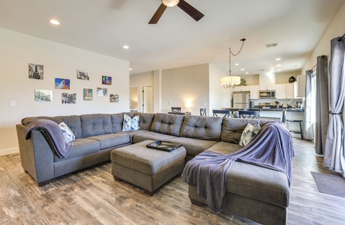 Las Vegas Cottage | Updated Las Vegas House: Patio & Solar Heated Pool
