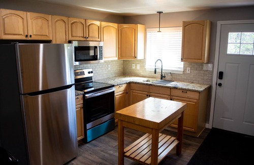 Sagle Apartment | Updated Loft with Waterfront near Sandpoint