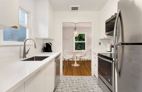 Shoreline House | Updated NE Seattle · 2BR · Yard · Near Light Rail