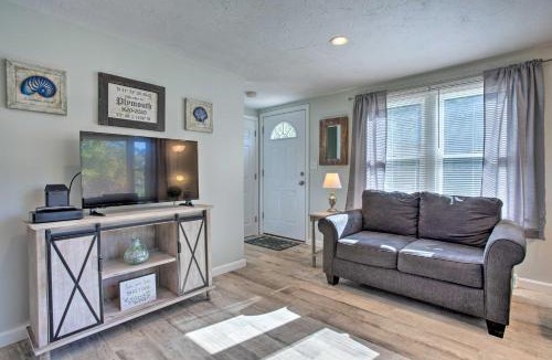 Plymouth House | Updated Plymouth Home < 2 Miles to Waterfront!