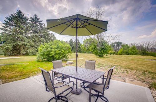 Plymouth House | Updated Plymouth Home ~ 5 Mi to Road America!