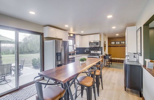 Plymouth House | Updated Plymouth Home ~ 5 Mi to Road America!