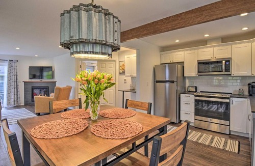 Retsil House | Updated Port Orchard Home, Walk to Waterfront