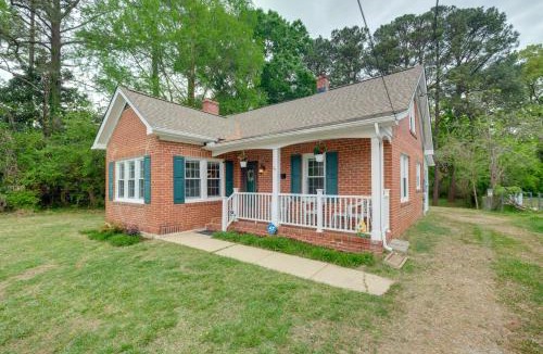 Hopewell House | Updated Retreat Near James River & Dtwn Hopewell!