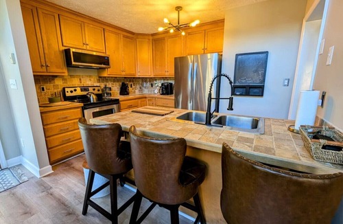 Chestnut Springs House | Updated! Sleeps 14 - Hot Tub, Games, Fireplace, Pet Friendly, Firepits & Grill