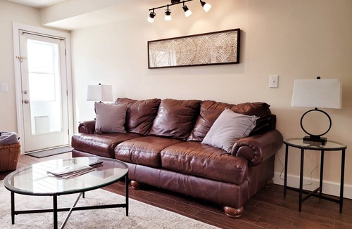 Saratoga Springs House | Updated stylish 2 bedroom townhouse adjacent to SPAC