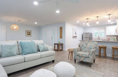 Sanibel House | Updated Three Bedroom Home, Short walk the Beach! Shell Basket 2