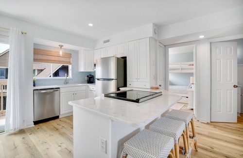 Wilmington Beach Condo | ~Updated~ Top Floor Oceanfront Penthouse - Pool, Large Deck, Stunning Views!
