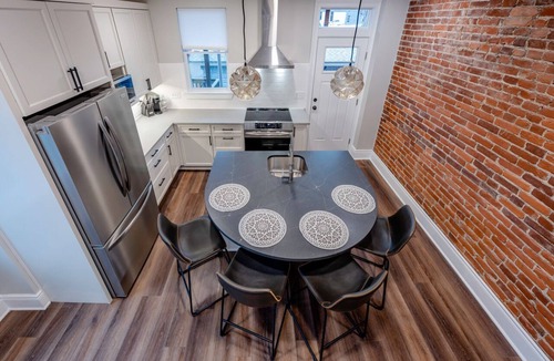 South Side Flats House | Updated Townhome with Private Garage in South Side