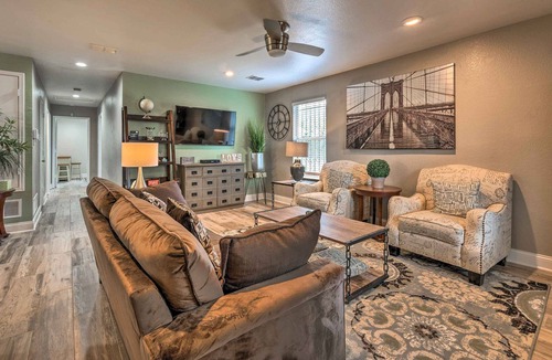 Old East Dallas House | Updated Uptown Dallas House - 2 Miles to Downtown!