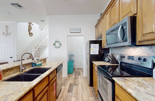 Bella Vista House | Updated waterfront home minutes to beach with patio & deck views - dog-friendly