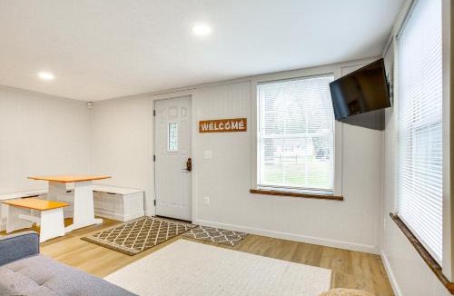 Wellston House | Updated Wellston Cabin, Walk to Lake Beach and Dock!