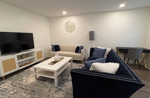 Westbury House | Updated Westbury Getaway Gem - 3 bedroom oasis