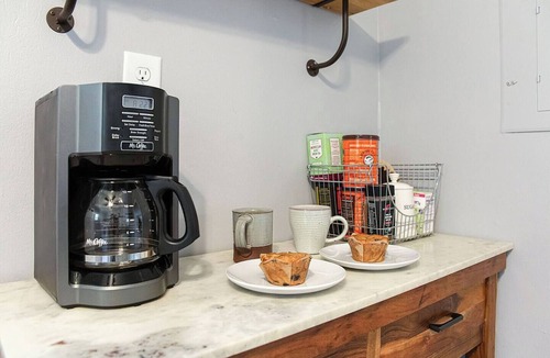 Athens Apartment | Updated, Wi-Fi, Coffee, Kitchen, Comfortable Bed