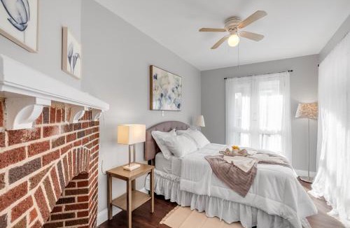 Spruce Hill Apartment | UpennDrexel Lovely 2BR Apt