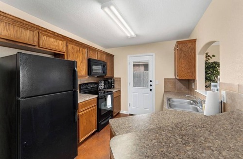 Temple House | Upgraded 3BR Escape in Top-Tier Location
