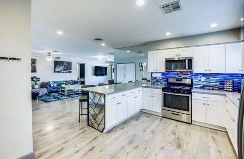 Las Vegas House | Upgraded King Beds Pool BBQ Near Strip