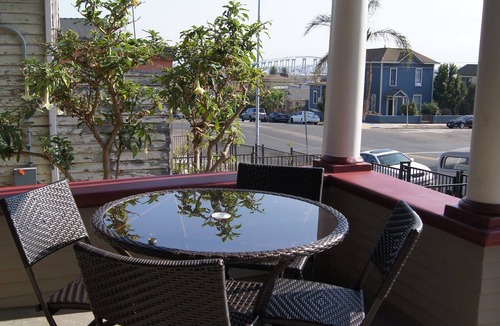 Sherman Heights Condo | Upgraded Victorian Unit Close to DT, Conv Ctr, Zoo, Coronado, Airport, Sea World