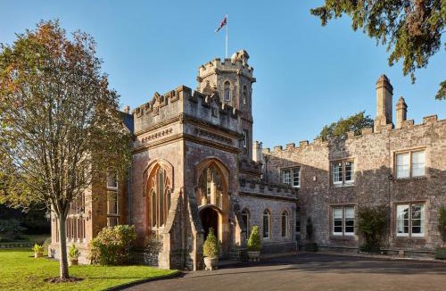 Uphill Bed & Breakfast | Uphill Manor Bed & Breakfast