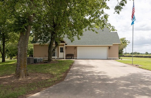 Claremore House | Upland Hills Manor In Beautiful Country Setting!