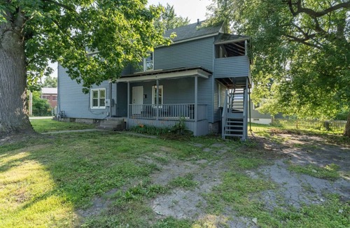 Watertown Apartment | Upper Apartment on Pine Street