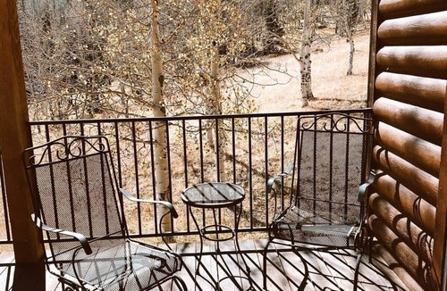 Victor House | *Upper* Aspen Lakehouse Cabin at Skagway Reservoir