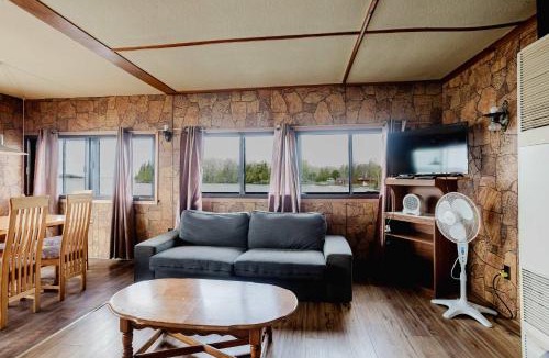 Rosedale House | Upper Boathouse on Balsam Lake #1