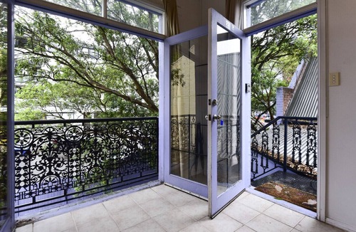 Waterloo Apartment | Upper Chapel Loft Apartment