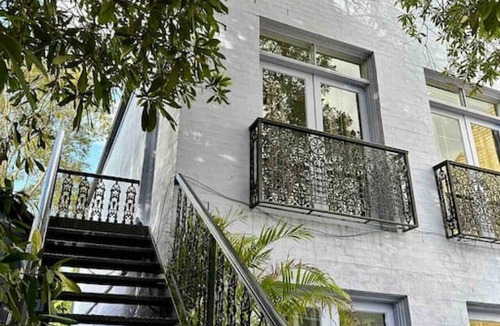 Waterloo Apartment | Upper Chapel Loft Apartment