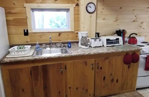 Lincoln Cottage | Upper Cold Stream Pond Retreat