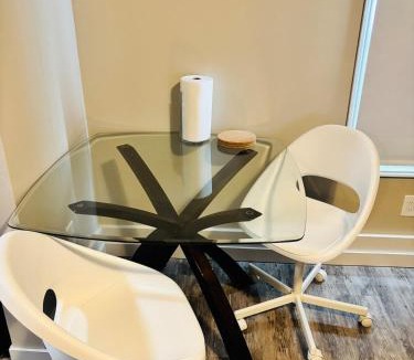 Mission District Apartment | Upper Floor 1 Bedroom Suite with Parking