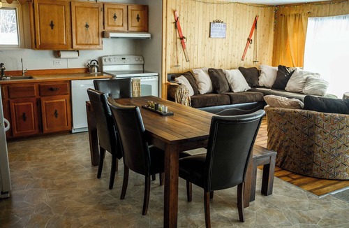 Barraute House | Upper Floor - Mont-Video