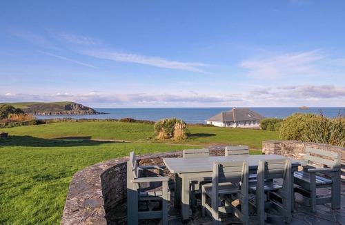 Trebetherick Cottage | UPPER GREN, pet friendly, character holiday cottage in Trebetherick