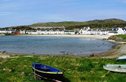 Port Ellen House | Upper Imeraval Cottage Sleeps 6 Pet-Friendly