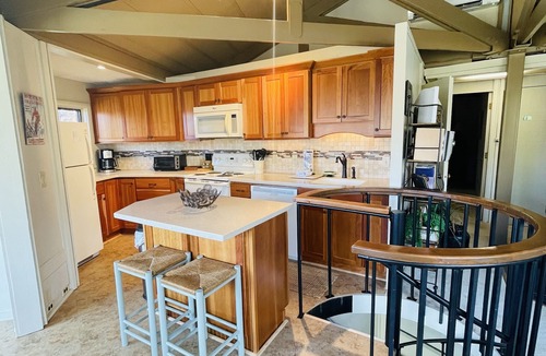 Sugar Mountain Condo | Upper Level Duplex - 'Slopeside Hideaway' Ski In/Ski Out