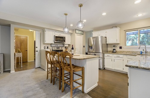Northwest Colorado Springs House | Upper Level | Mountain-View Retreat