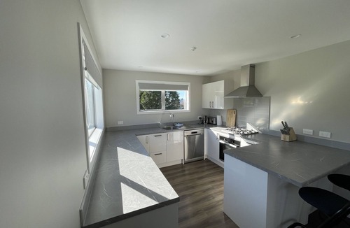 Methven Ski Chalet | Upper Lodge (6 Bed) Pudding Hill