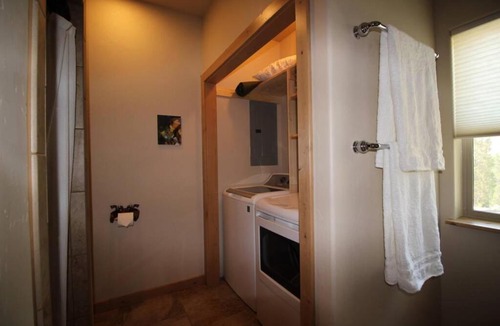 Whitehall House | Upper Ranch - 100 Acre Mountain Views