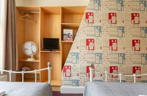 Kemptown Hotel | Upper Rock 9 - double room en-suite