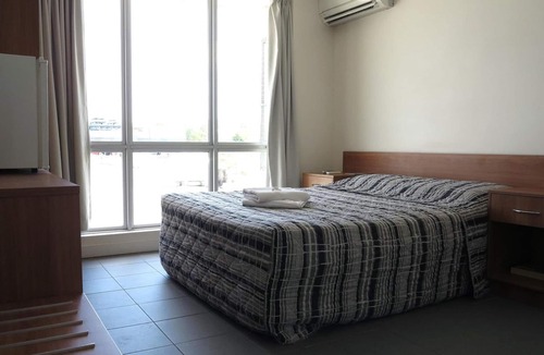 Rasmussen Hotel | Upper Ross Hotel